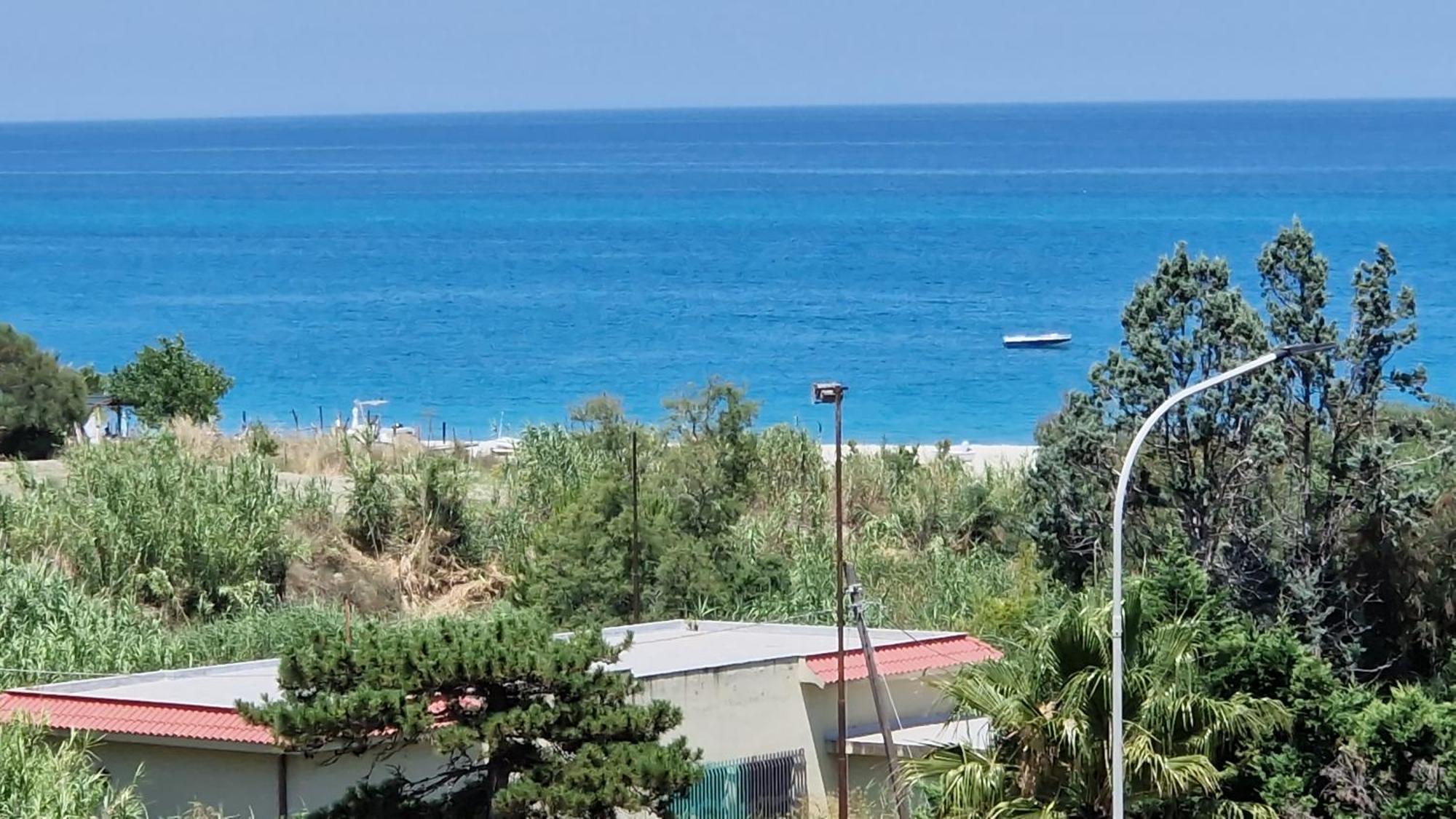 Nina'S House 3 , A 300 Metri Dal Mare Apartman Santa Caterina Dello Ionio Marina Kültér fotó